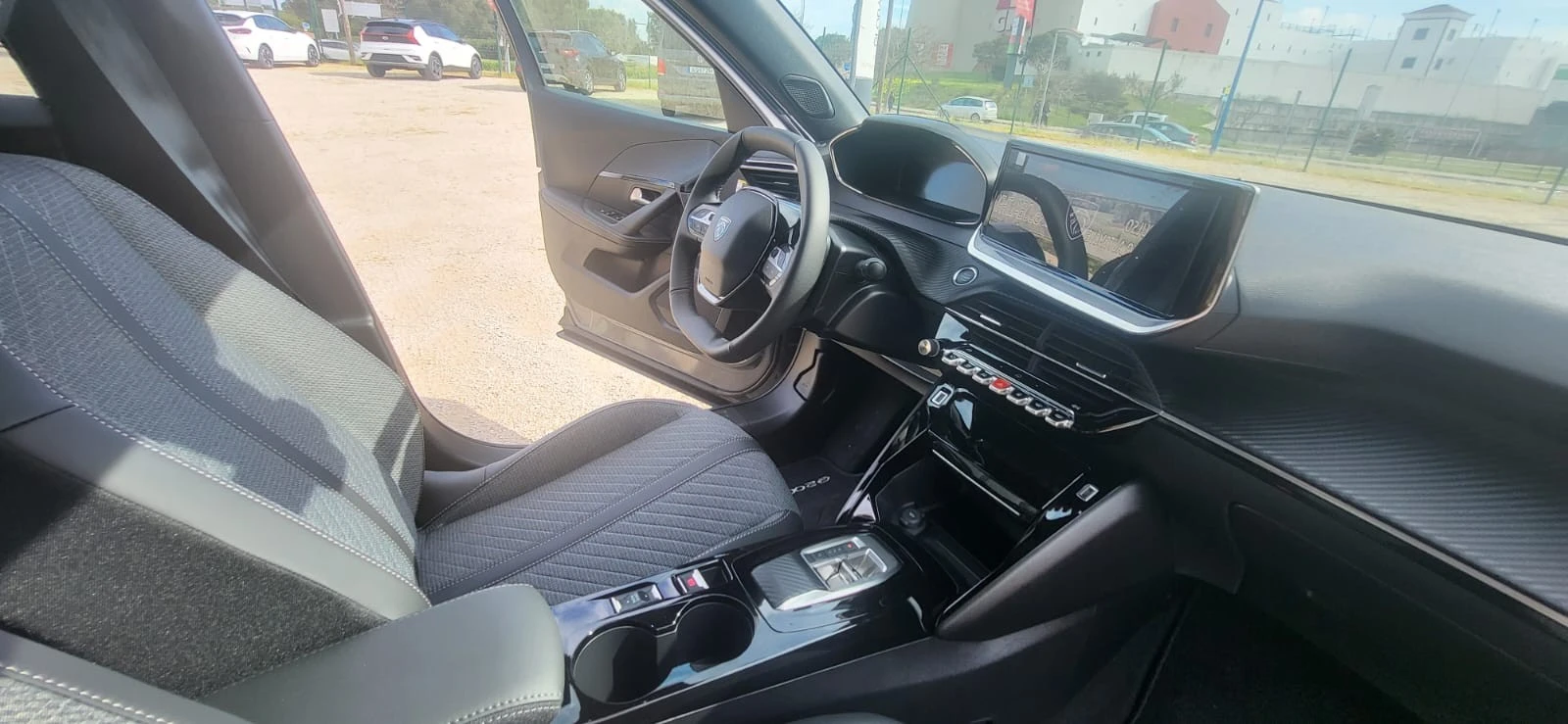 Peugeot e-2008 54 kWh Allure