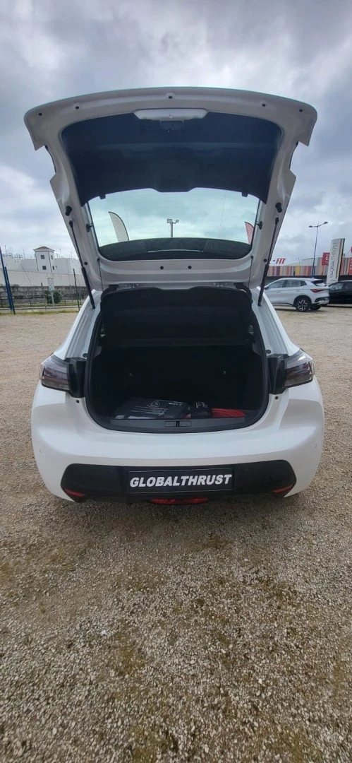 Peugeot e-208 50 kWh Style