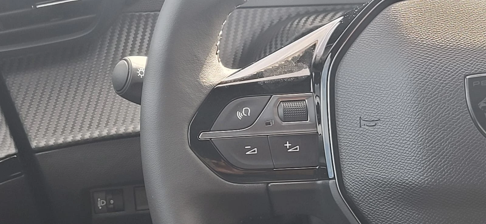 Peugeot e-2008 54 kWh Allure