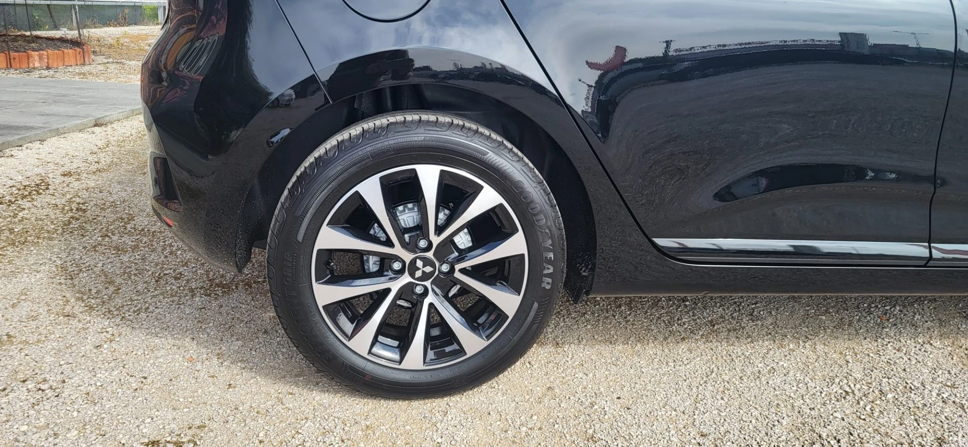 Mitsubishi Colt 1.0 MPI-T Kaiteki Bi-Fuel