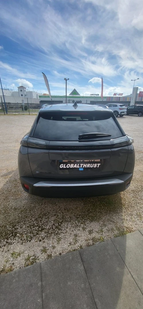 Peugeot e-2008 54 kWh Allure