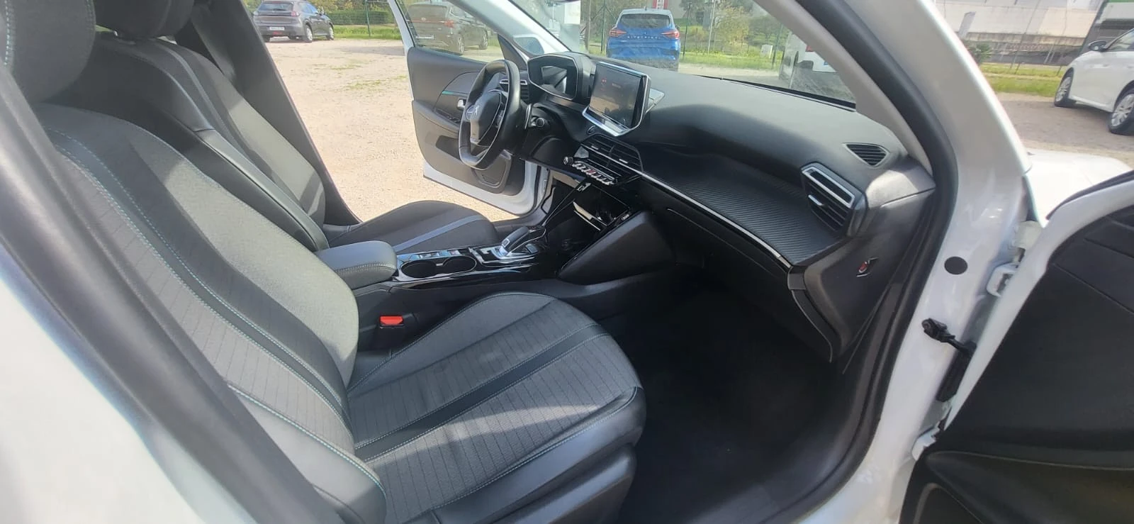 Peugeot 208 1.2 PureTech Allure Pack EAT8