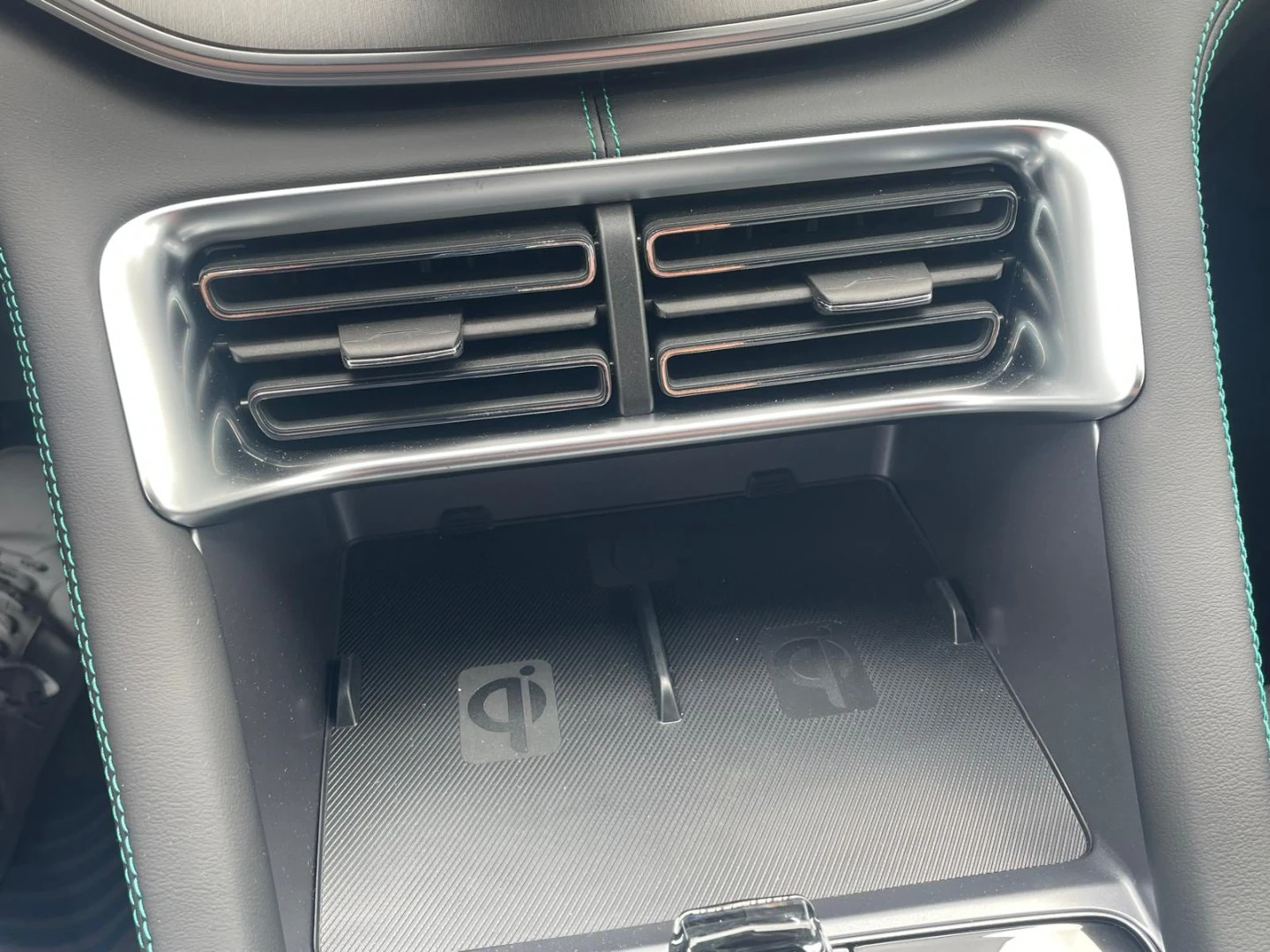 BYD Seal U 87 kWh Design