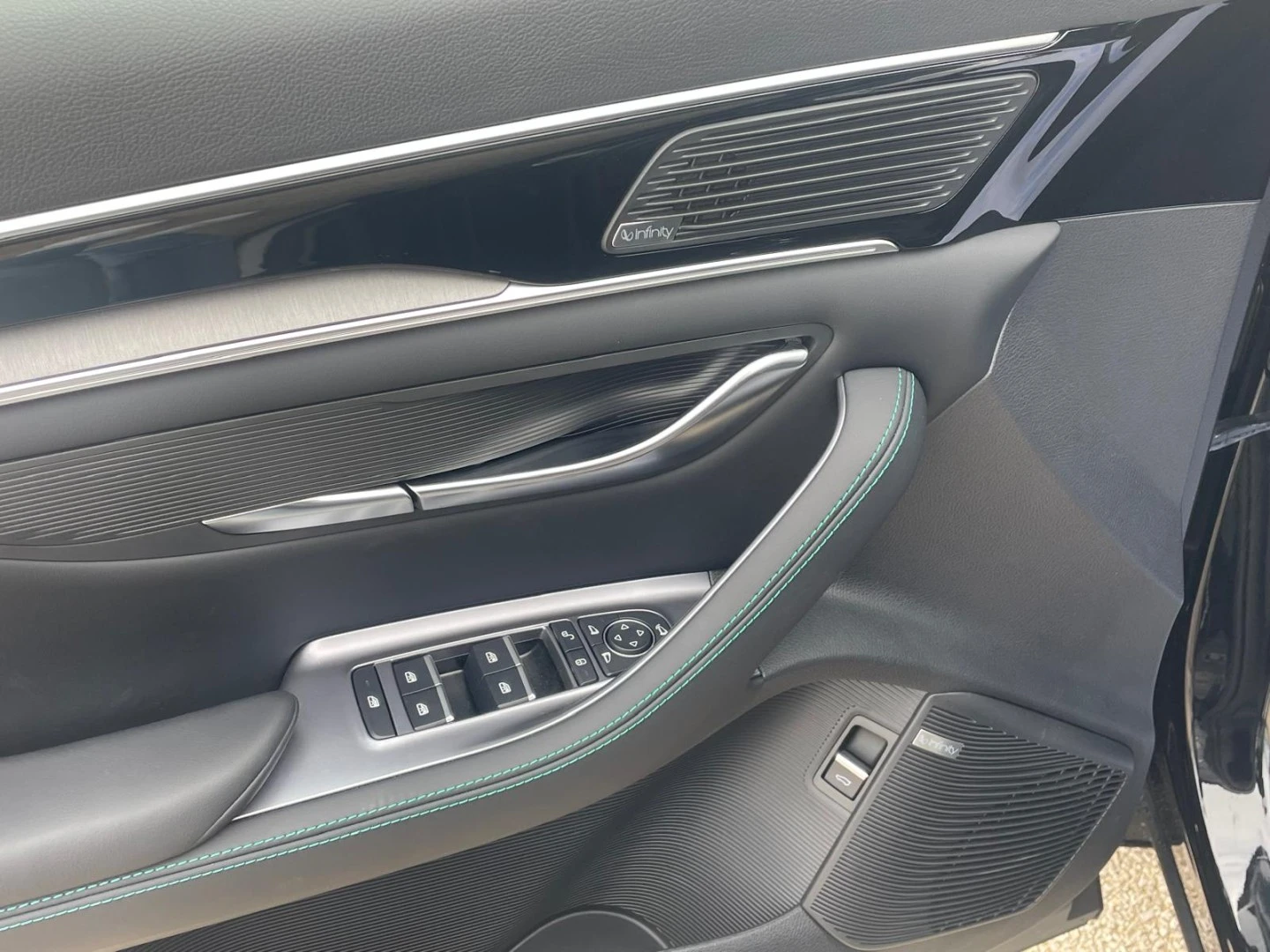 BYD Seal U 87 kWh Design
