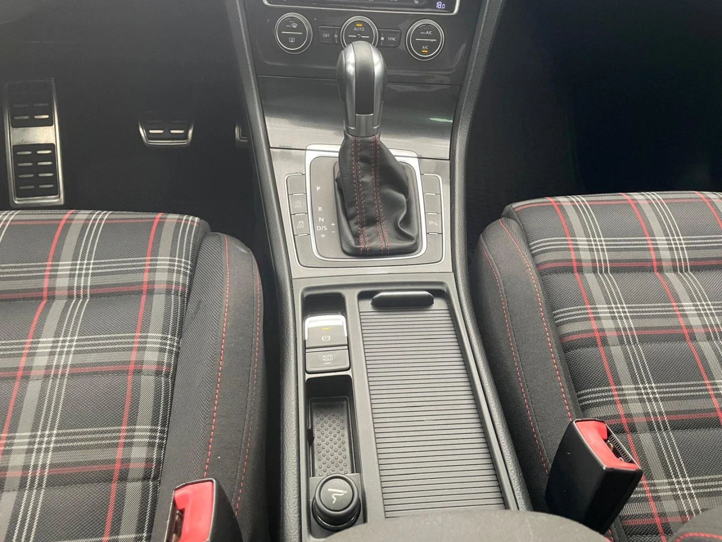 VW Golf 2.0 TSI GTI DSG