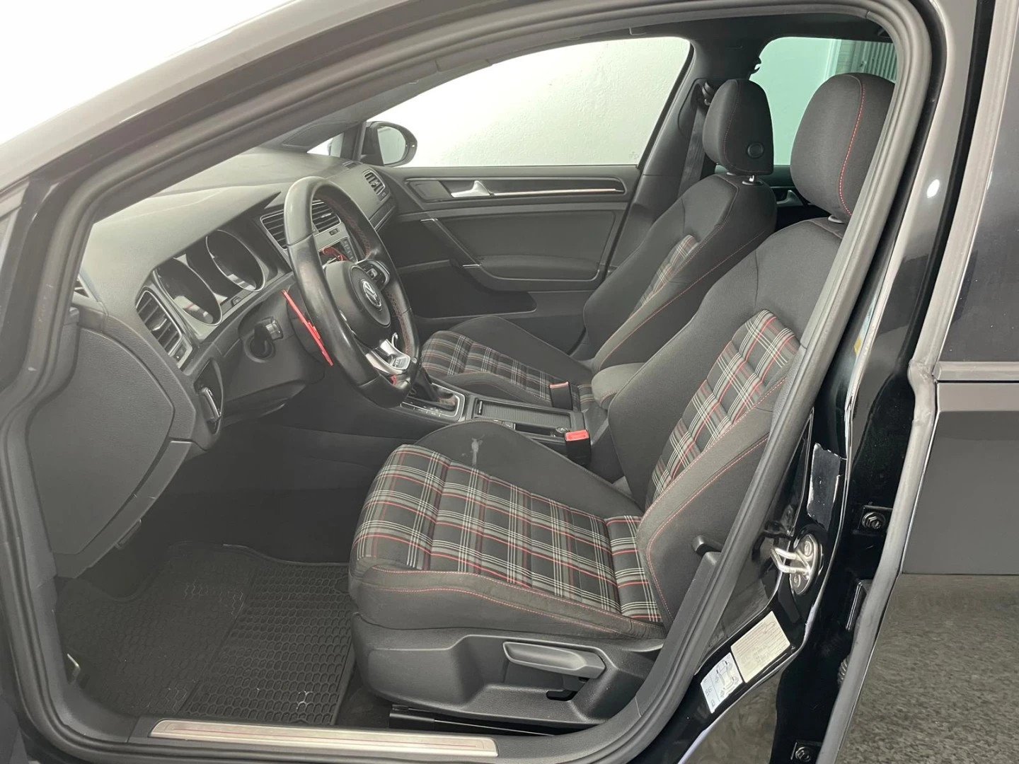 VW Golf 2.0 TSI GTI DSG