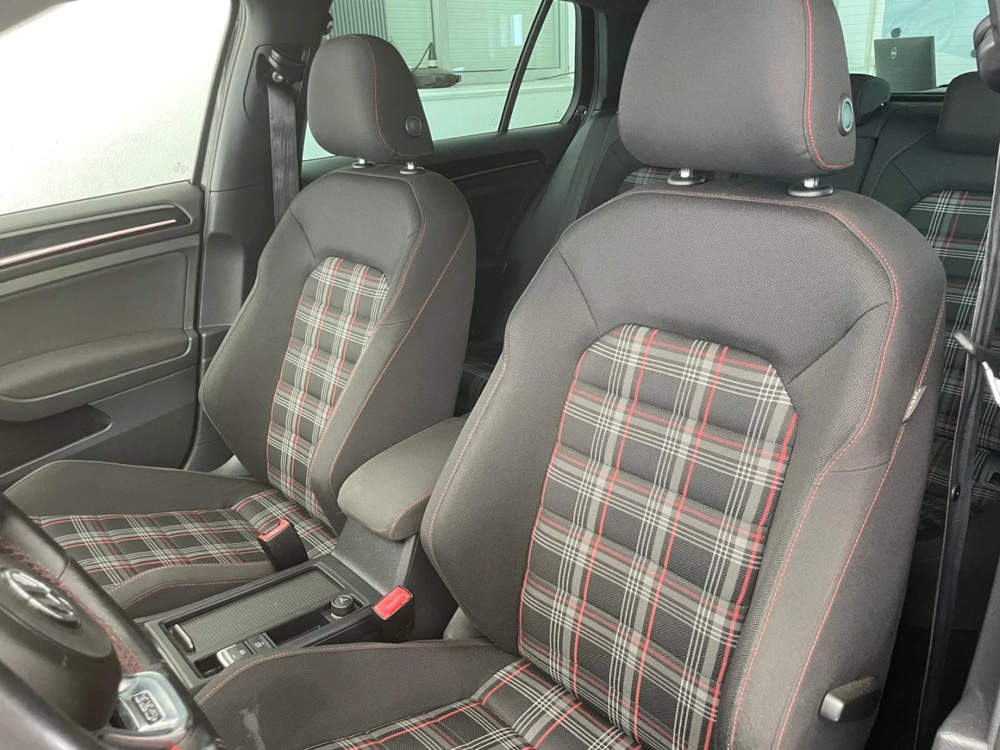 VW Golf 2.0 TSI GTI DSG