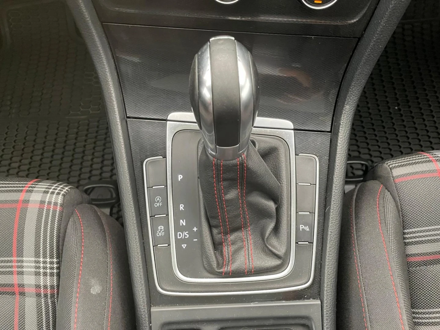 VW Golf 2.0 TSI GTI DSG