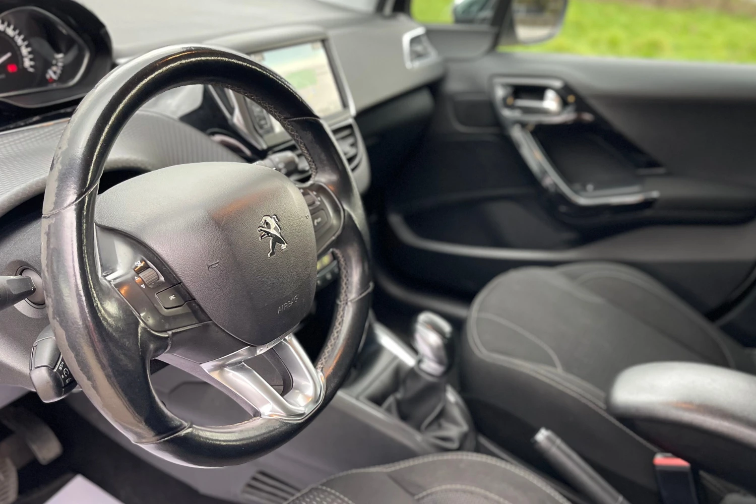 Peugeot 208 1.6 BlueHDi Allure