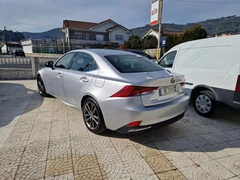 Lexus IS 300H Executive+