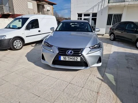 Lexus IS 300H Executive+