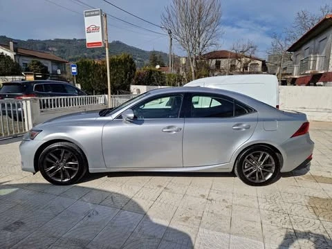 Lexus IS 300H Executive+