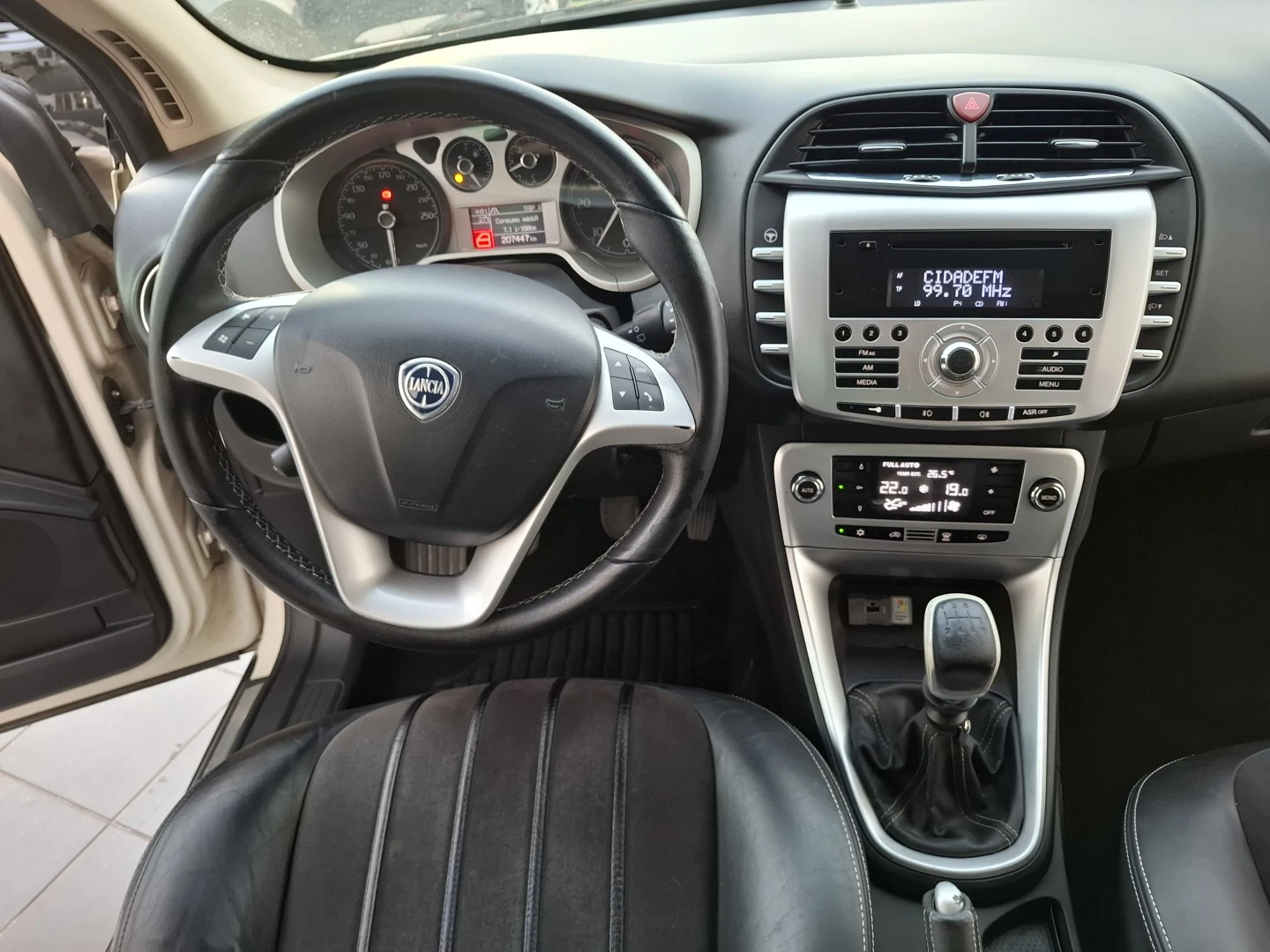 Lancia Delta 1.6 M-Jet Argento