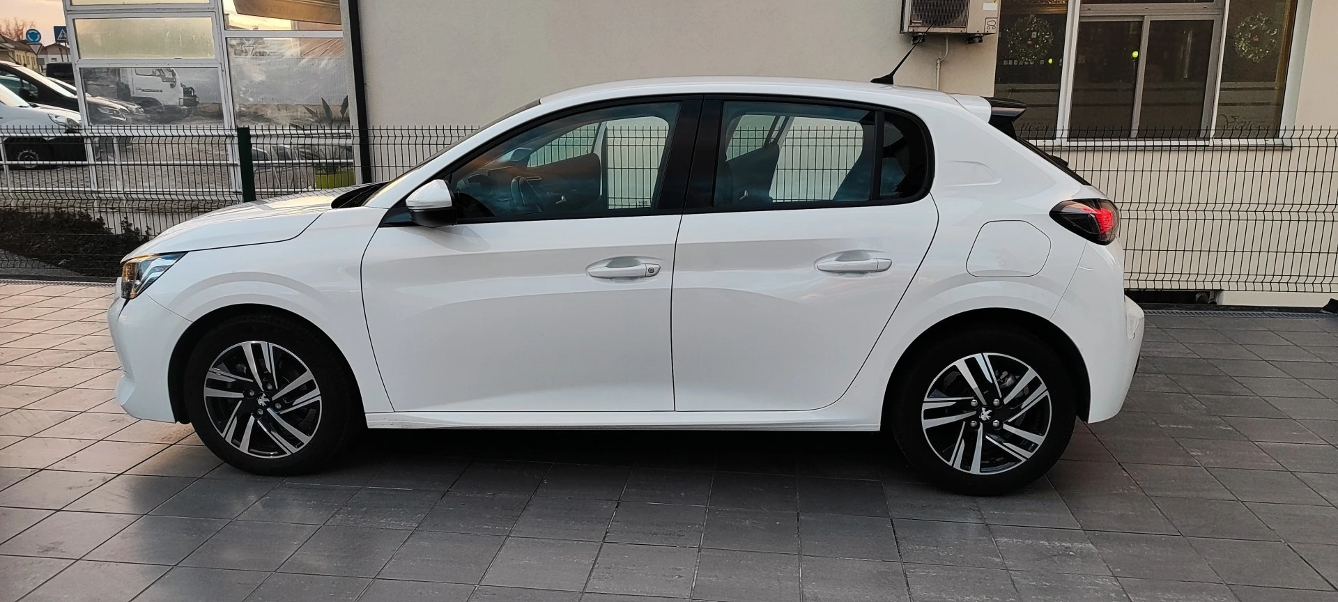 Peugeot 208 1.2 PureTech Allure