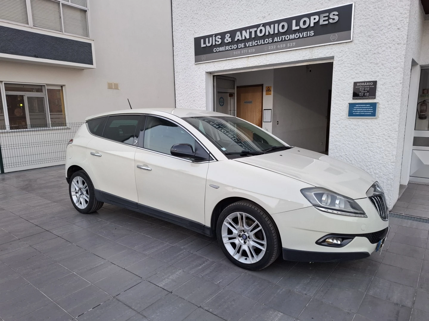 Lancia Delta 1.6 M-Jet Argento