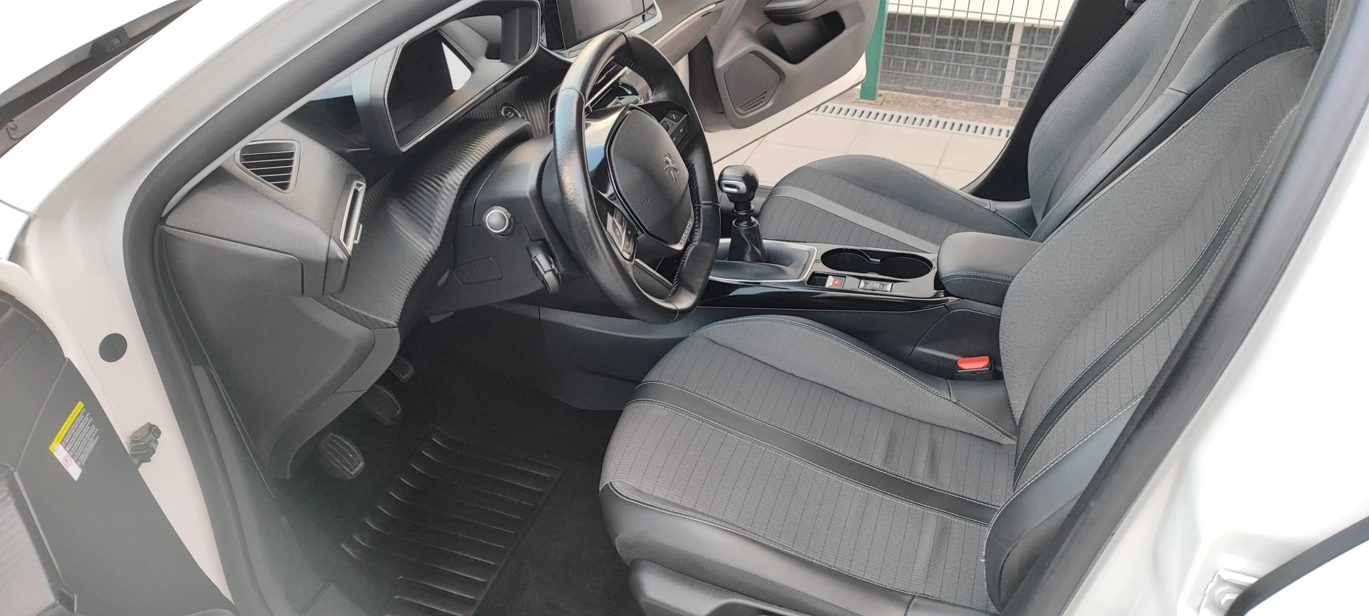 Peugeot 208 1.2 PureTech Allure