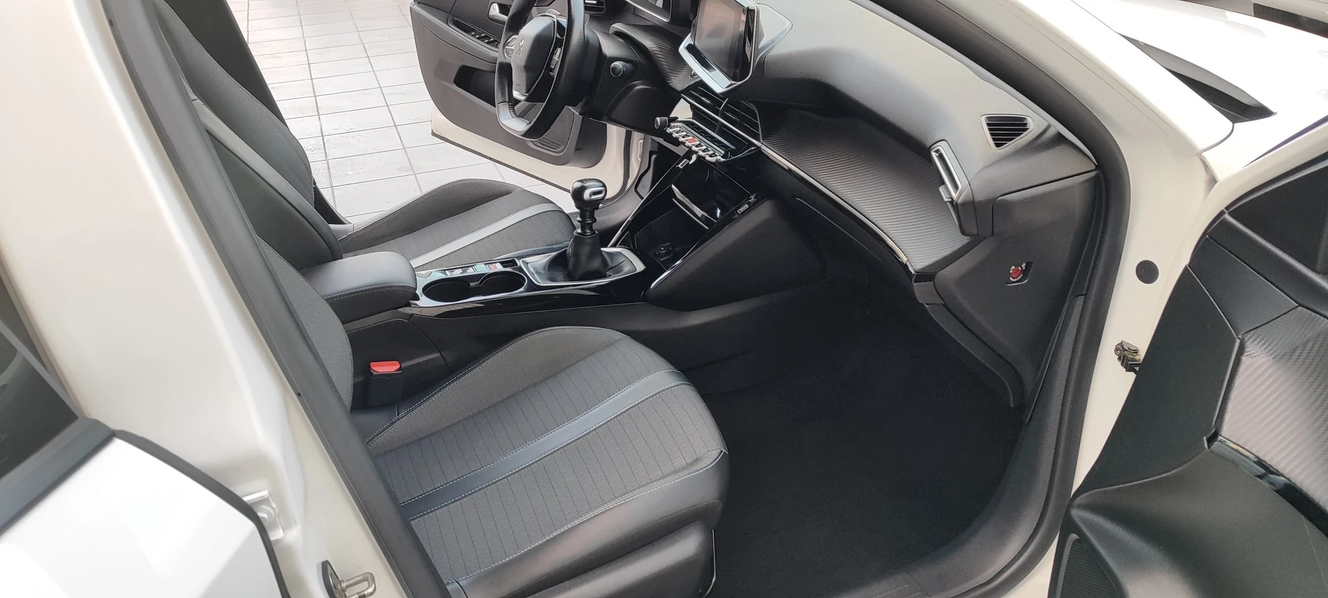 Peugeot 208 1.2 PureTech Allure