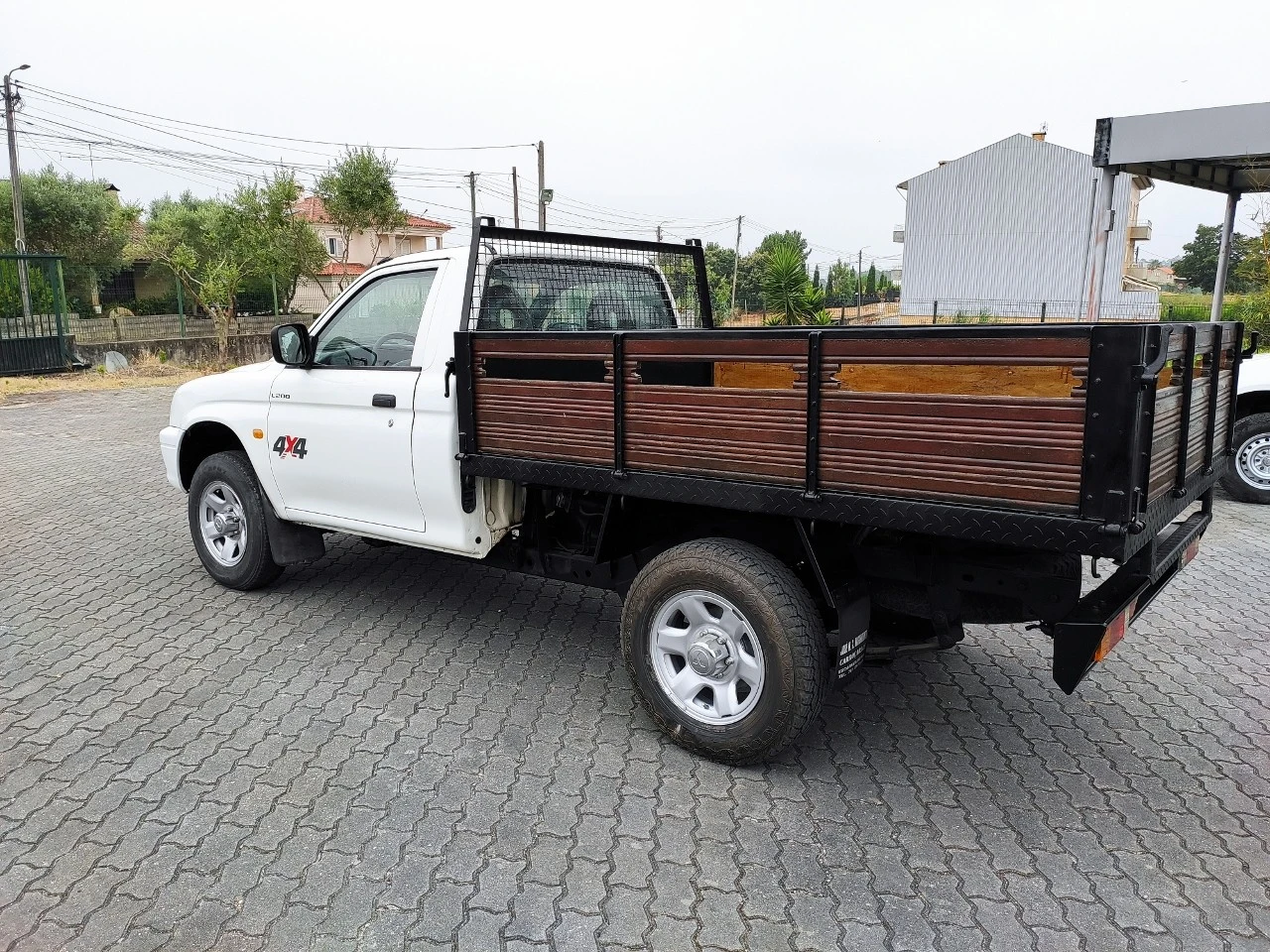 Mitsubishi L 200 2.5TDI 4X4