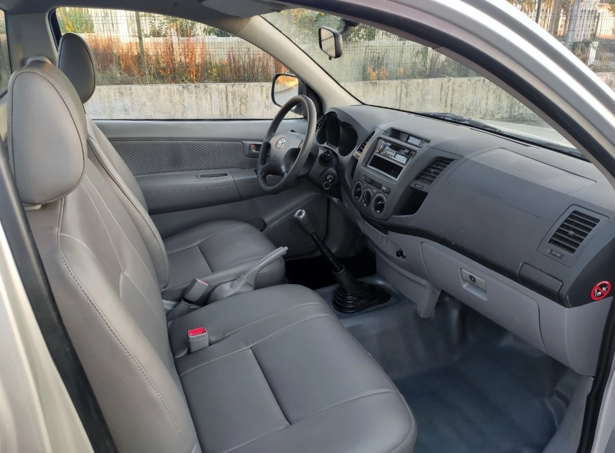 Toyota Hilux 2.5 D-4D 2WD CS CM