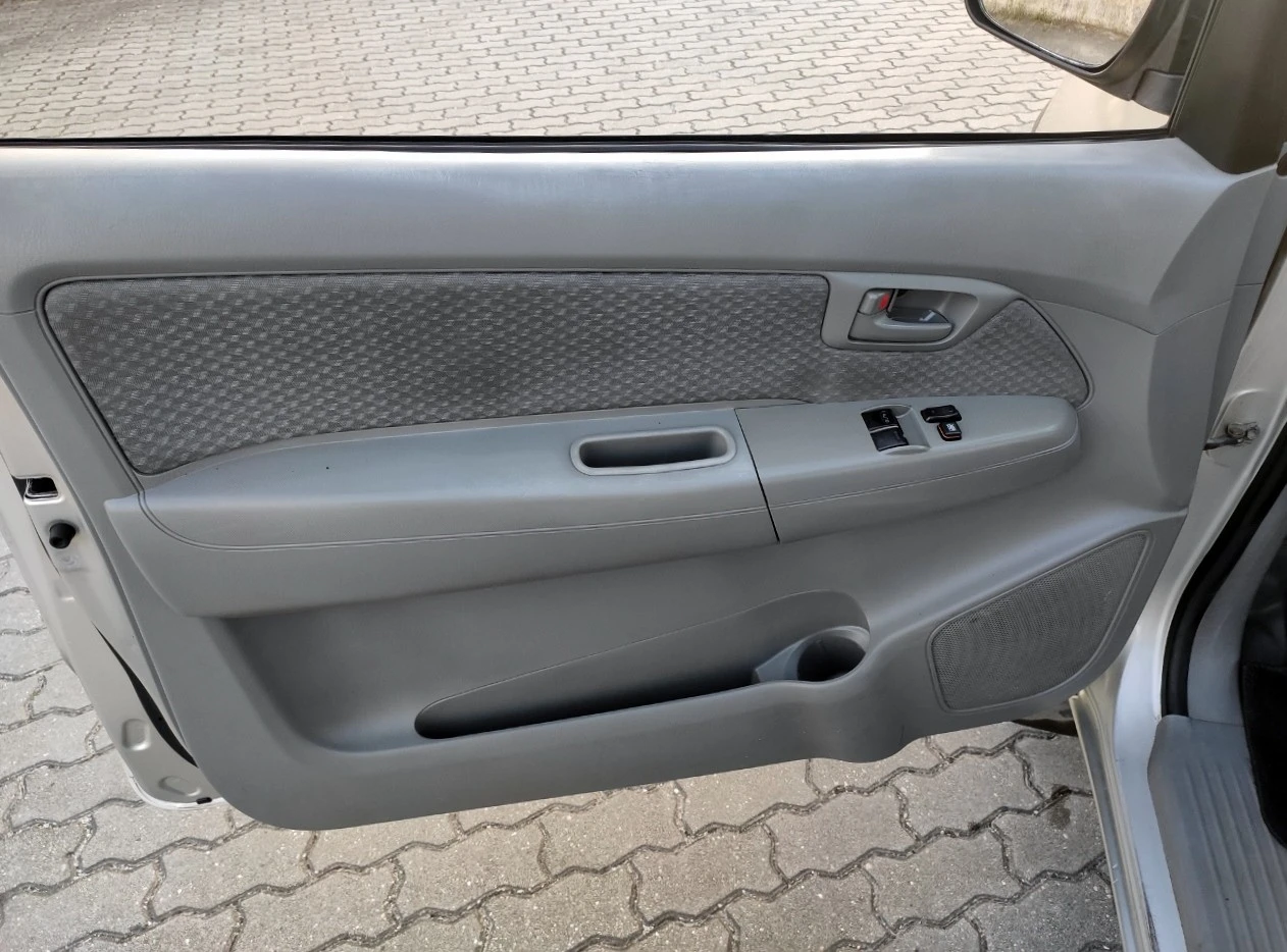 Toyota Hilux 2.5 D-4D 2WD CS CM