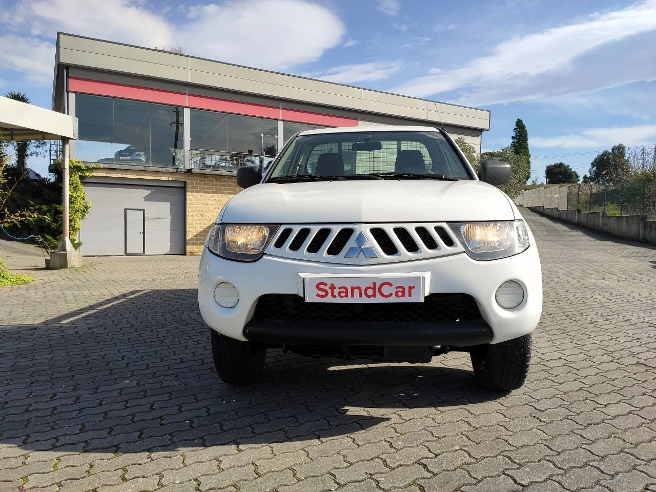 Mitsubishi L 200 2.5 DID 4X4 CAB. SIMPLES