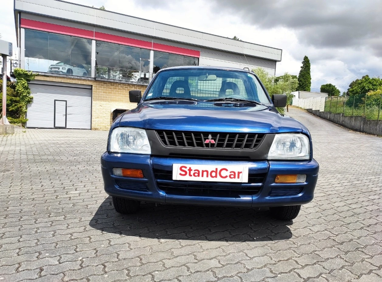 Mitsubishi L 200 2.5 TD 3 LUGARES
