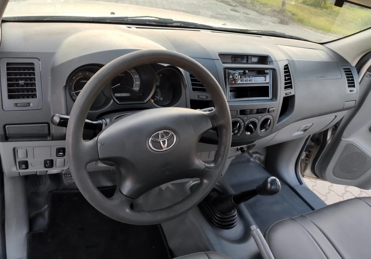 Toyota Hilux 2.5 D-4D 2WD CS CM
