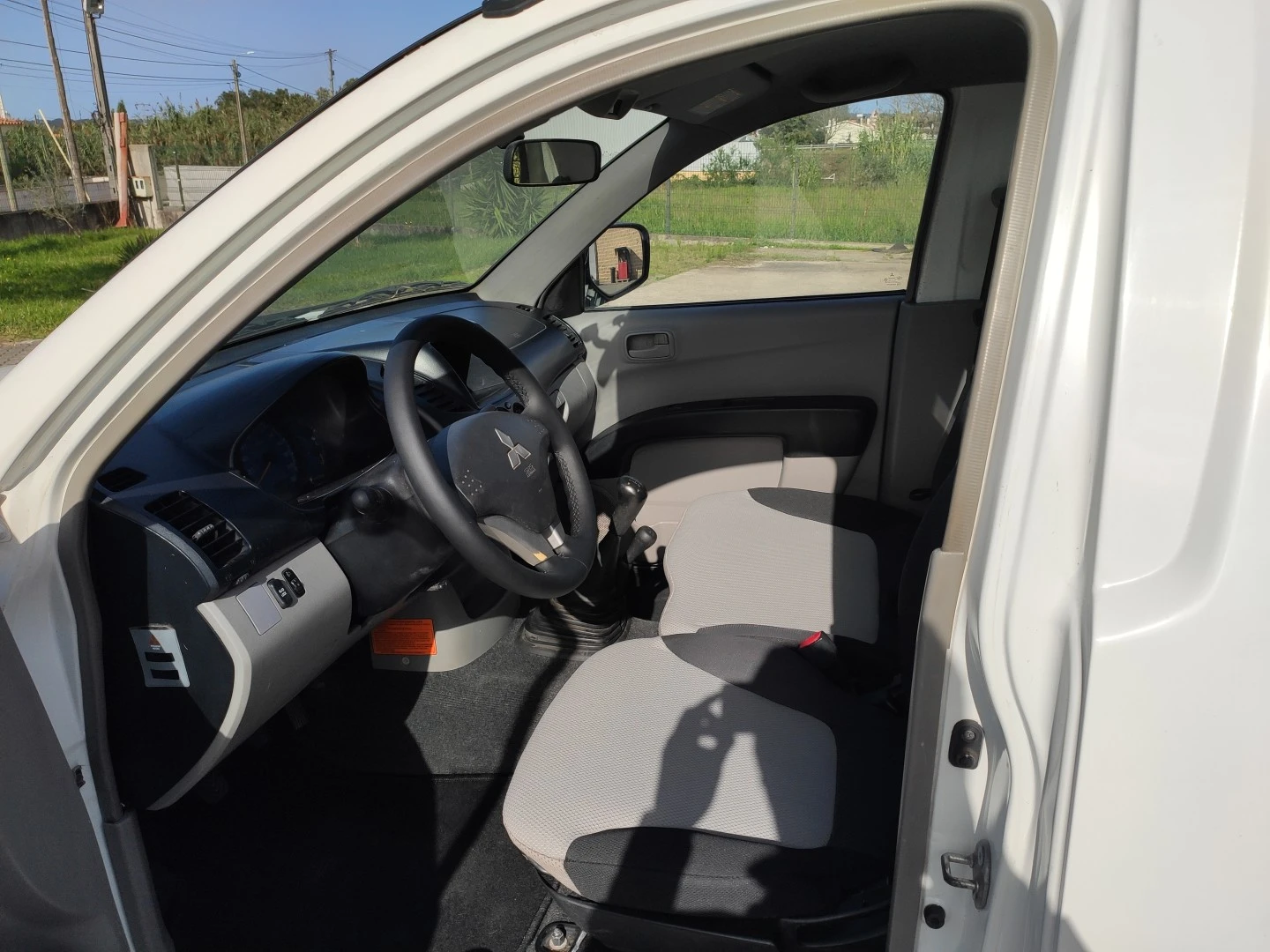 Mitsubishi L 200 2.5 DID 4X4 CAB. SIMPLES