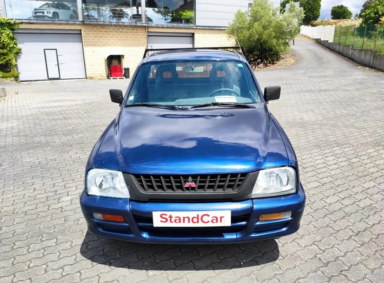 Mitsubishi L 200 2.5 TD 3 LUGARES