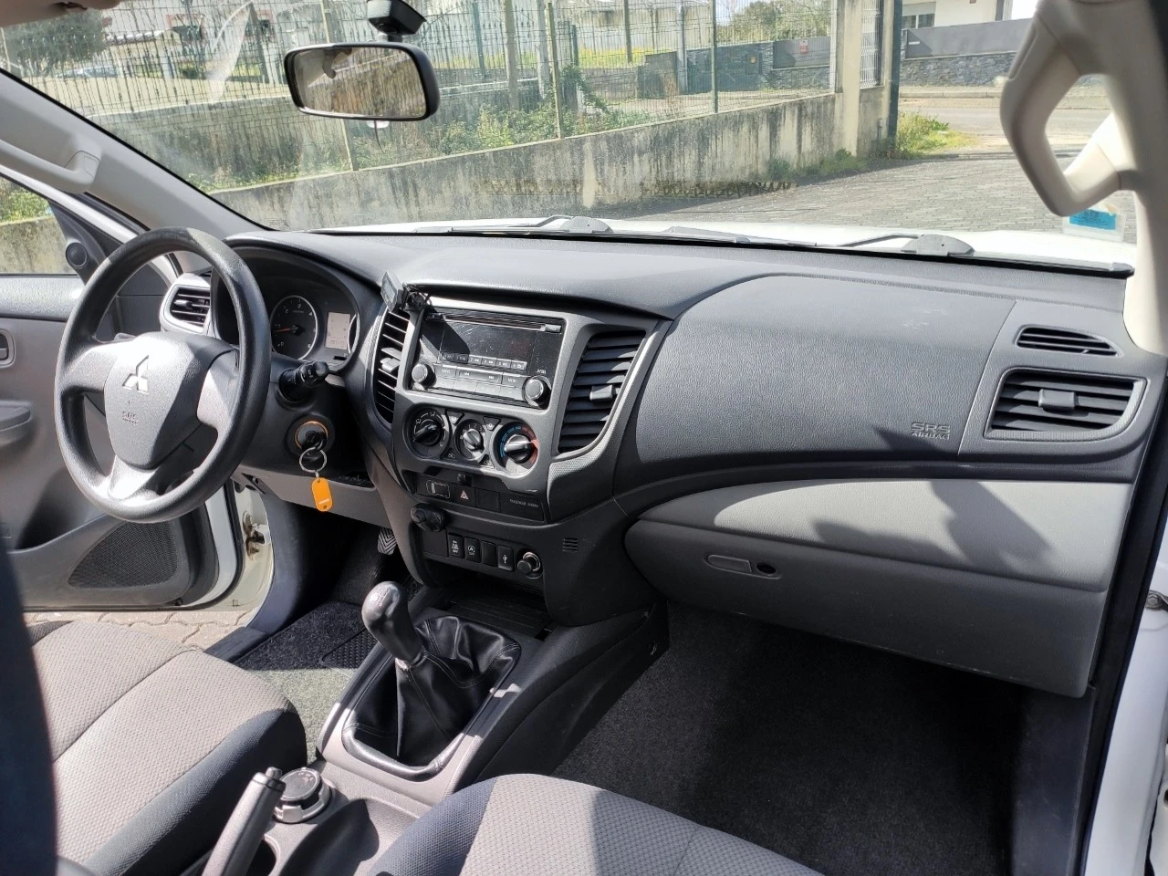 Mitsubishi L 200 2.4 DI-D CD Invite Space Cab 3L 4WD