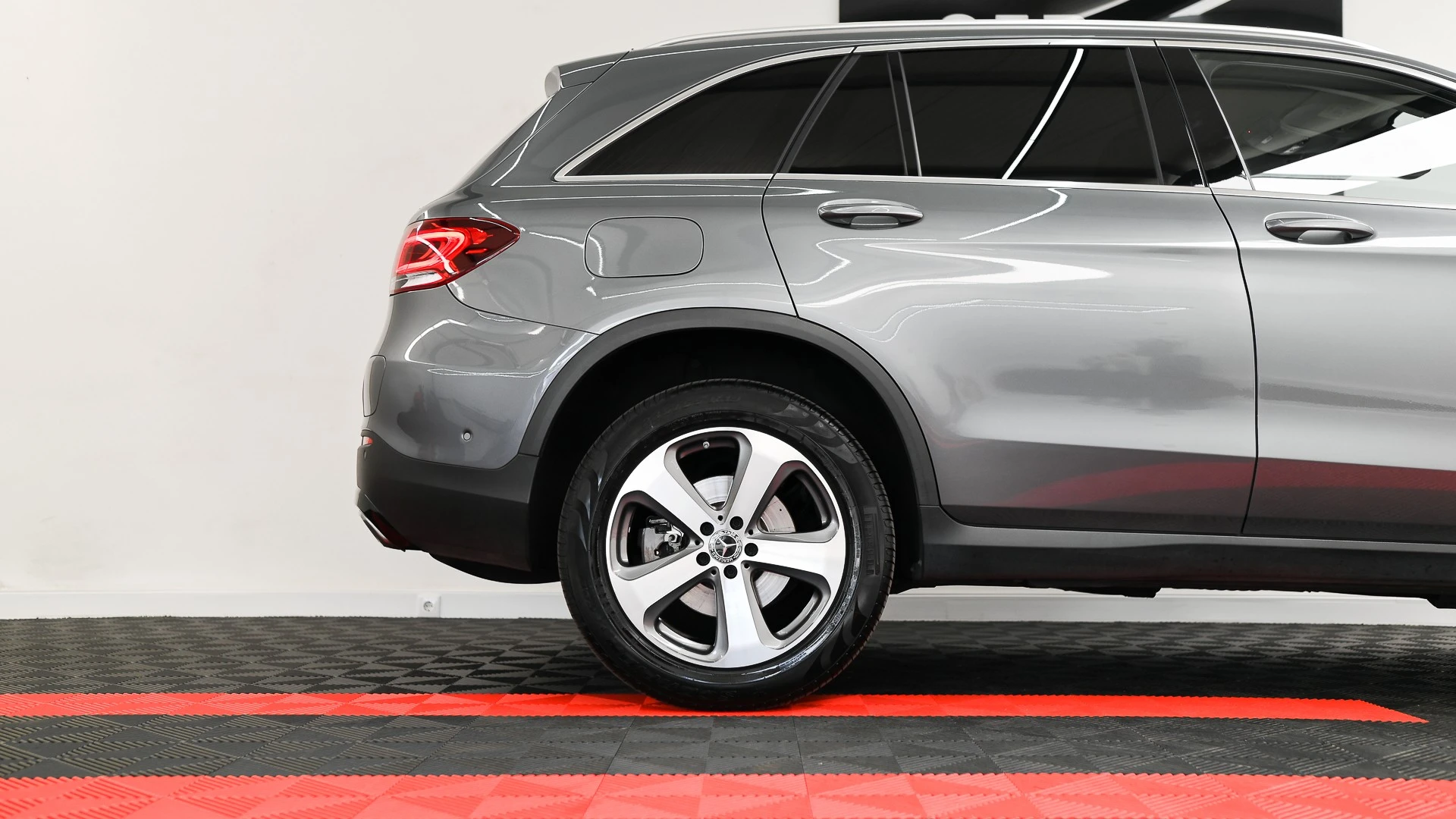 Mercedes-Benz GLC 300 Coupe de 4Matic 9G-TRONIC
