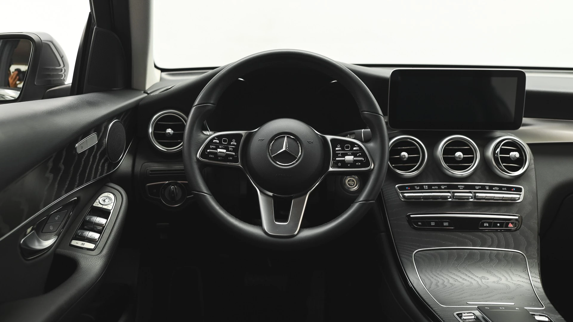 Mercedes-Benz GLC 300 Coupe de 4Matic 9G-TRONIC
