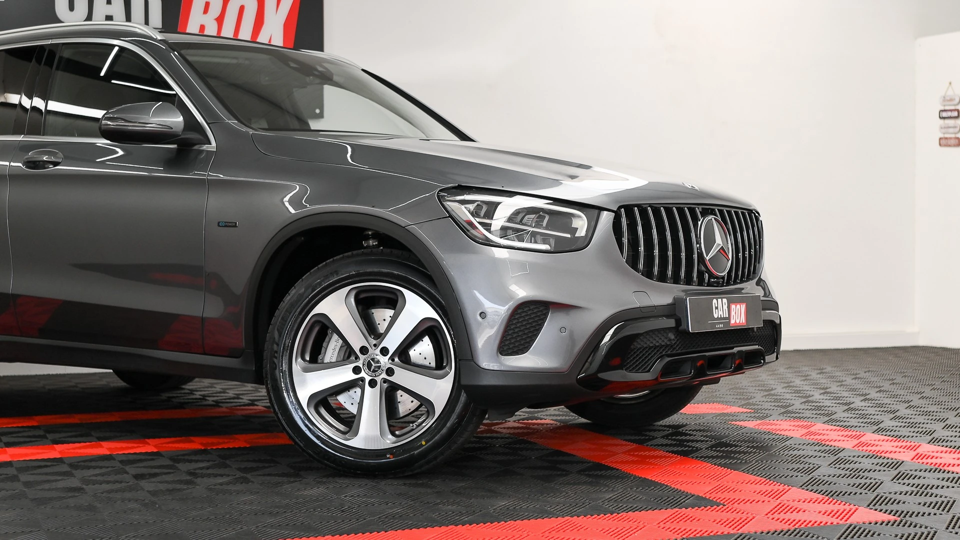 Mercedes-Benz GLC 300 Coupe de 4Matic 9G-TRONIC