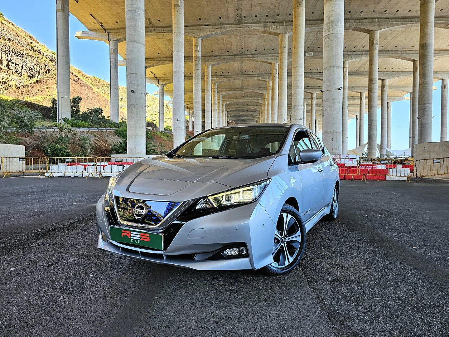 Nissan Leaf Tekna Two Tone+ProPilot Park