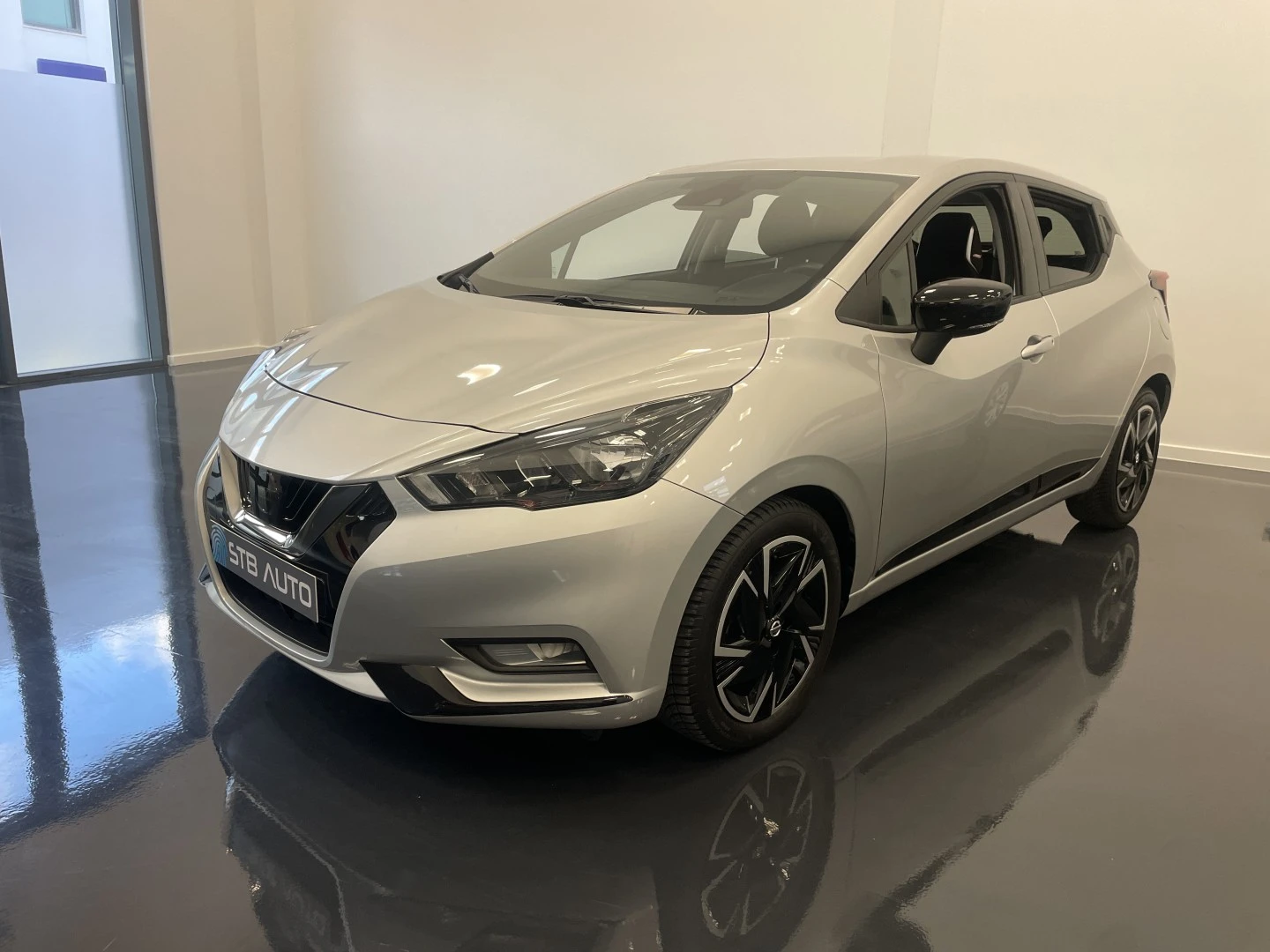 Nissan Micra 1.0 IG-T N-Design Black P.Navi
