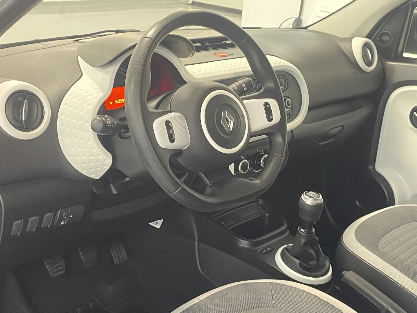 Renault Twingo SCe 65 lIMITED