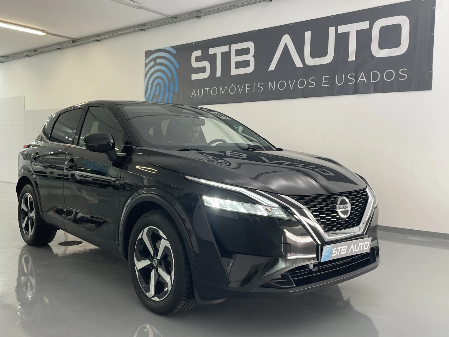 Nissan Qashqai 1.3 DIG-T N-Connecta LED Xtronic