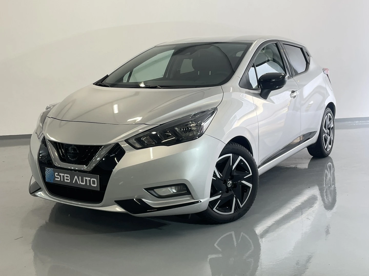 Nissan Micra 1.0 IG-T N-Design Black P.Navi