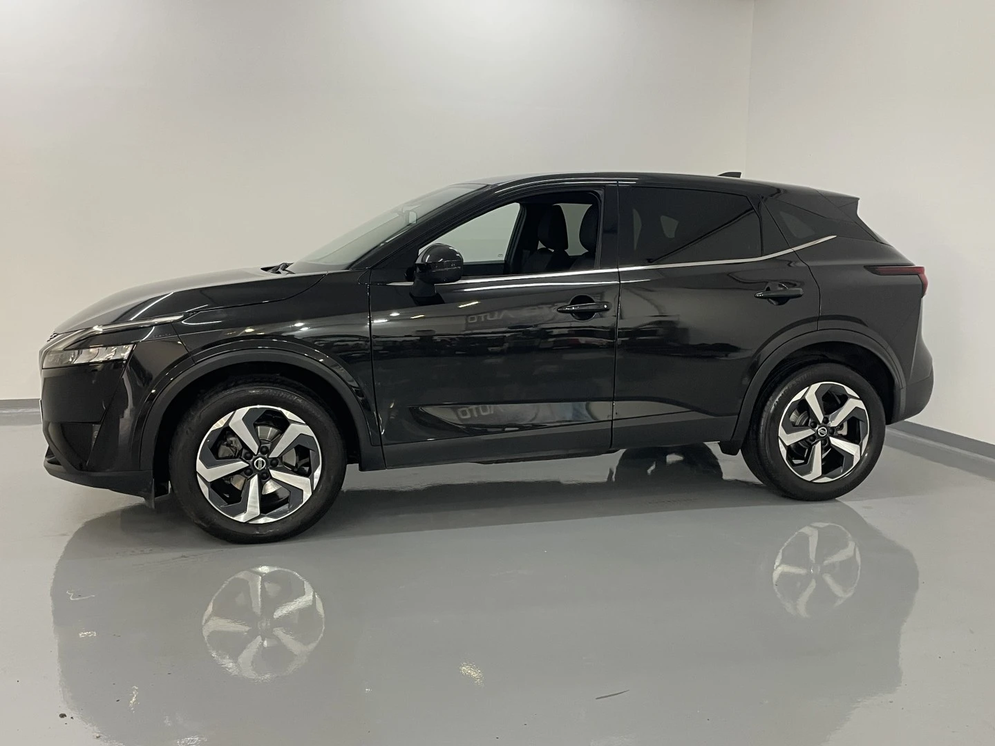 Nissan Qashqai 1.3 DIG-T N-Connecta LED Xtronic