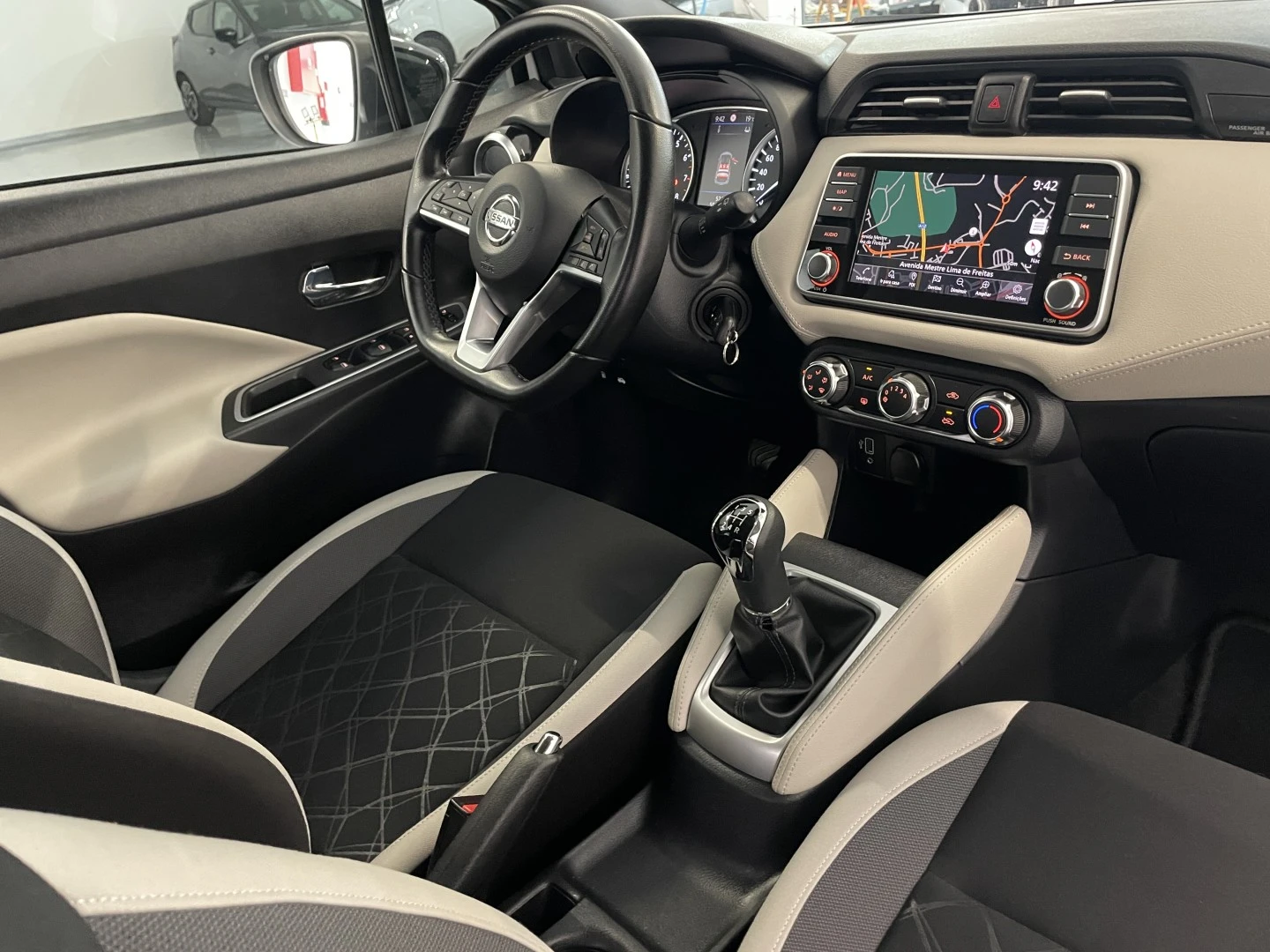 Nissan Micra 1.0 IG-T N-Design Black P.Navi