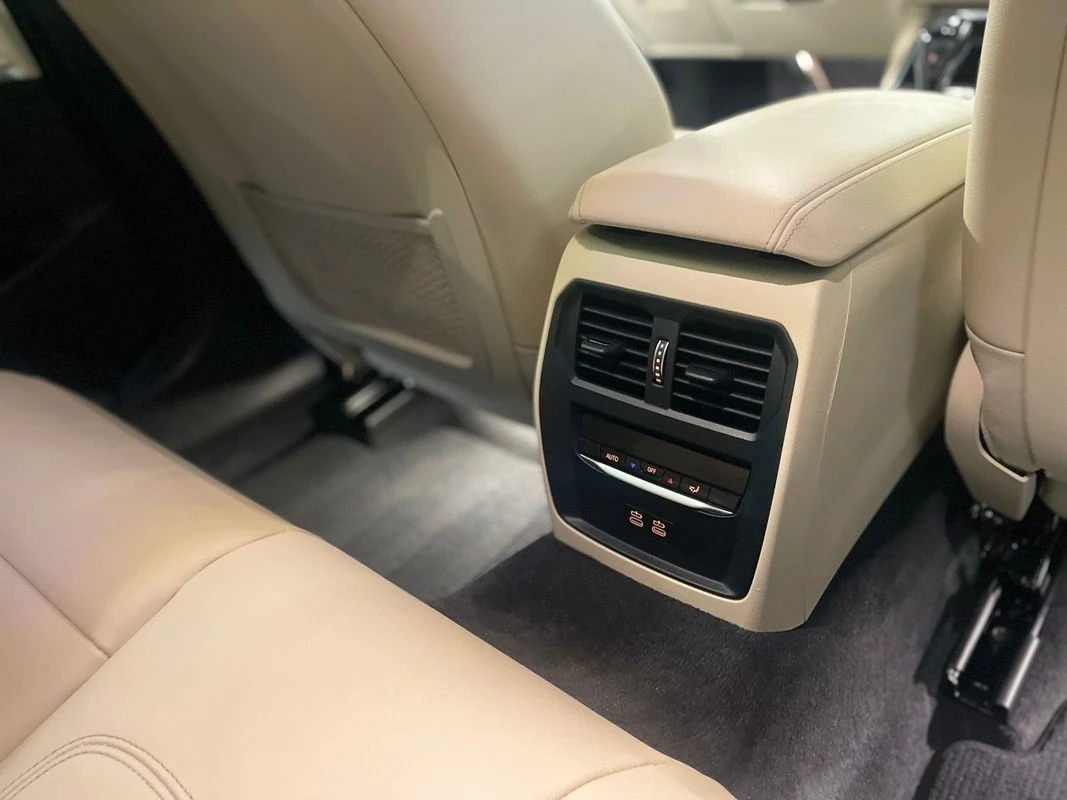 BMW 330 e Touring Pack M Auto