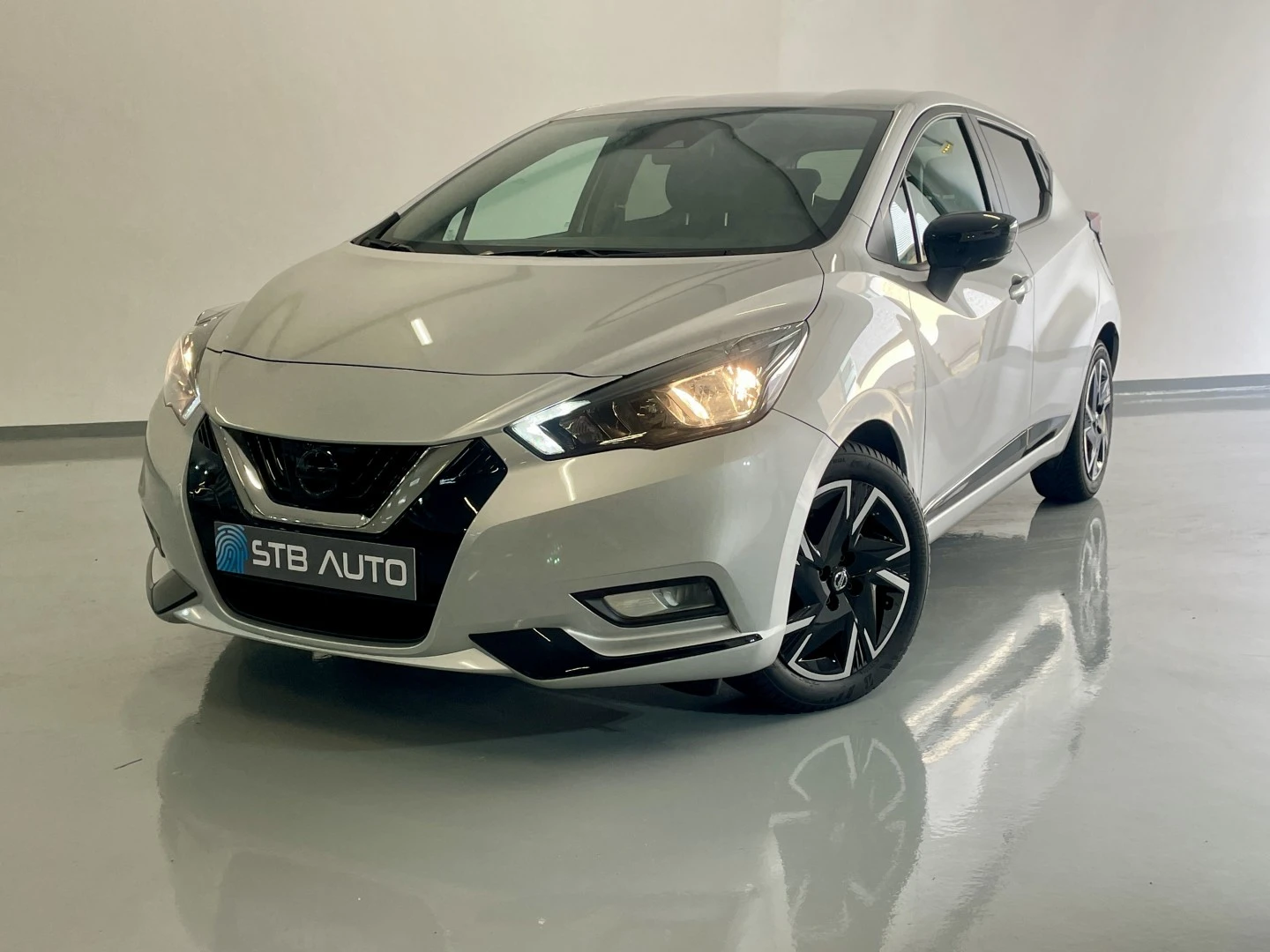 Nissan Micra 1.0 IG-T N-Design Black P.Navi