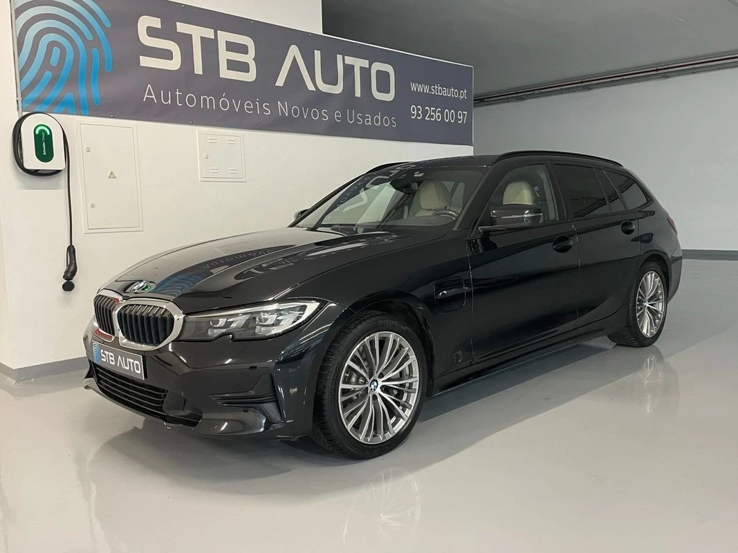 BMW 330 e Touring Pack M Auto