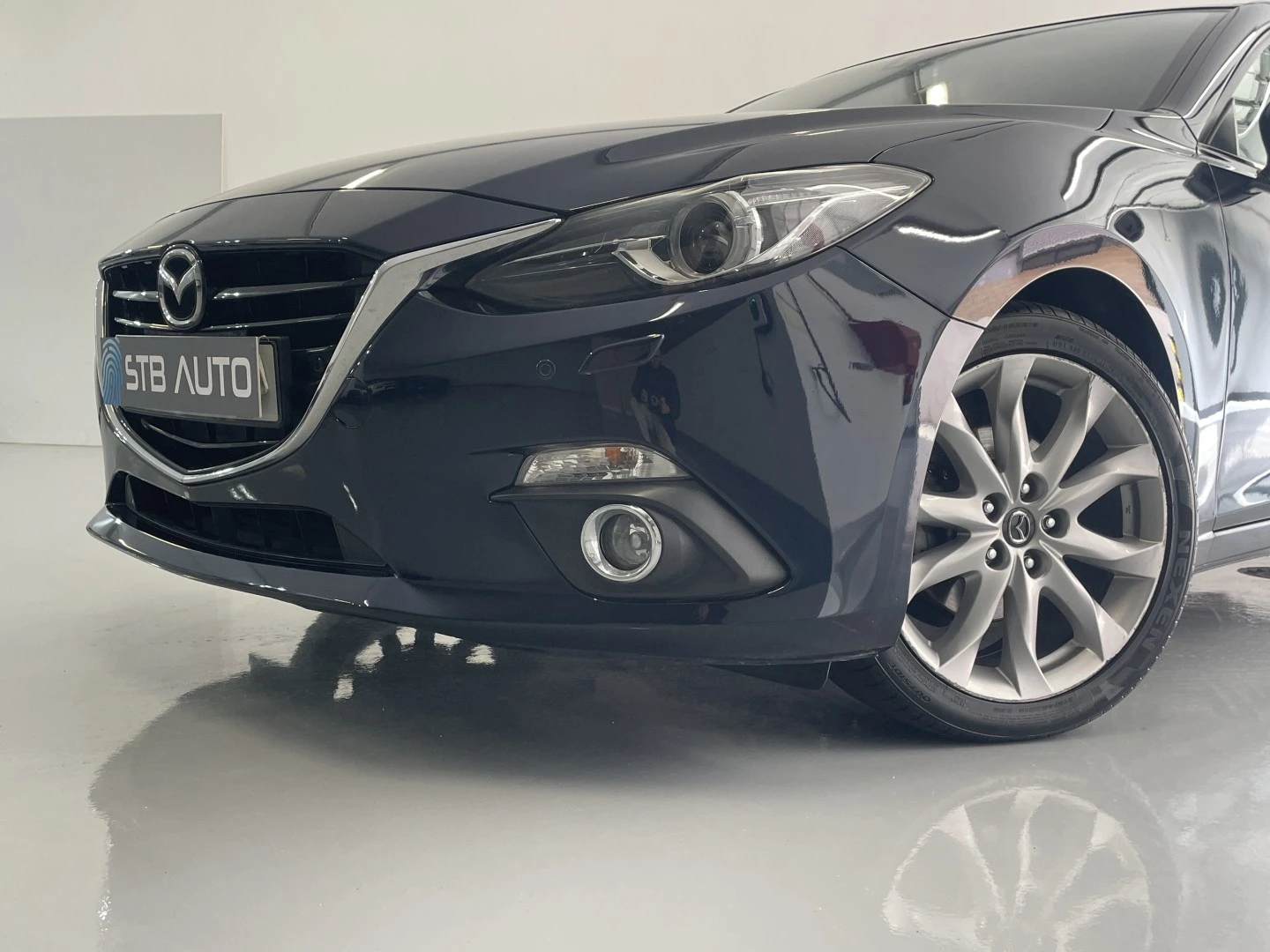 Mazda 3 1.5 Sky-D Excellence Navi