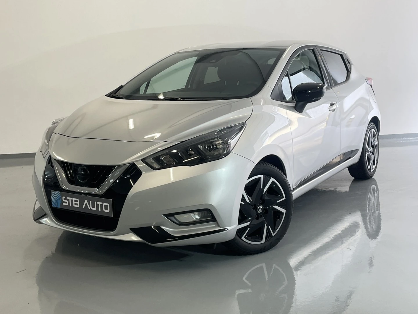 Nissan Micra 1.0 IG-T N-Design Black P.Navi
