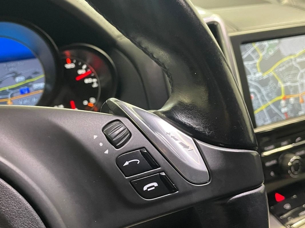 Porsche Cayenne S Hybrid