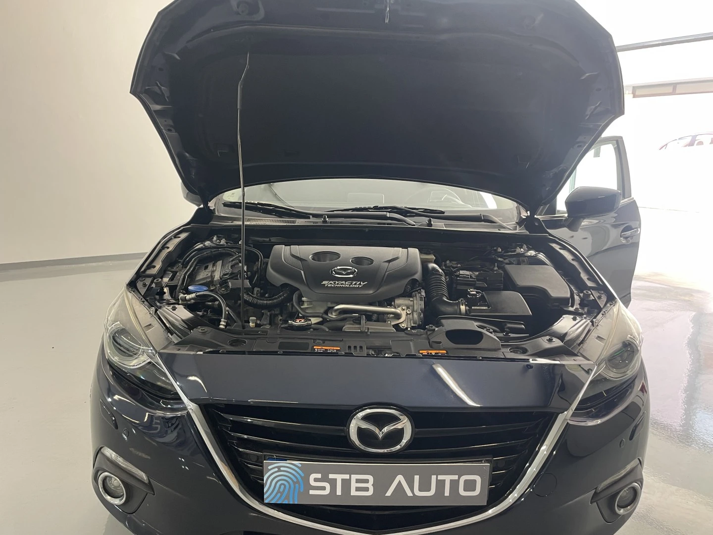 Mazda 3 1.5 Sky-D Excellence Navi