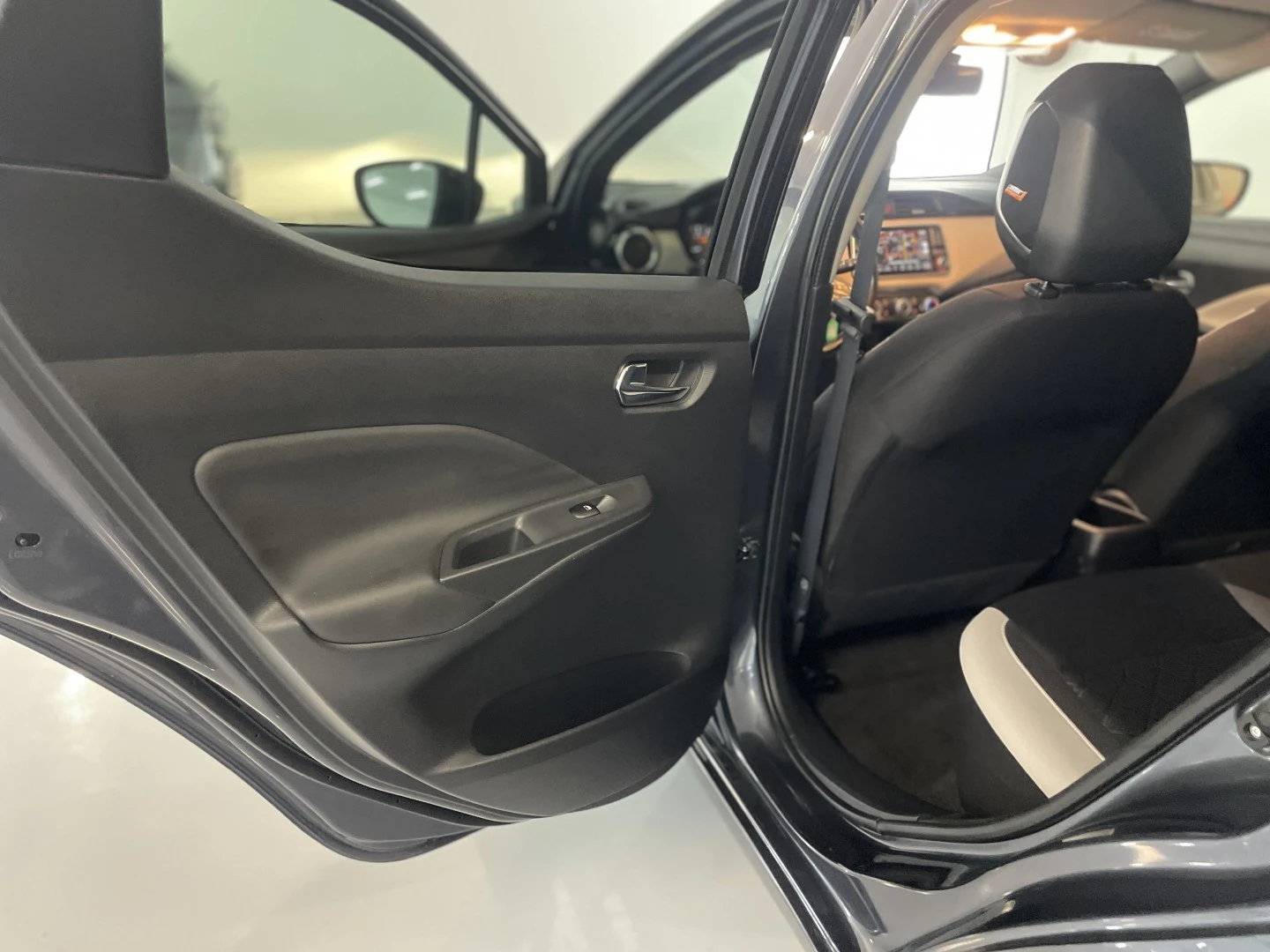 Nissan Micra 1.0 IG-T N-Design Black P.Navi