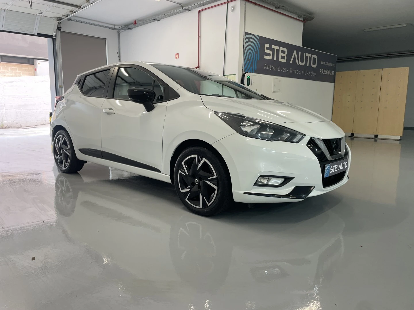 Nissan Micra 1.0 IG-T N-Design Black P.Navi