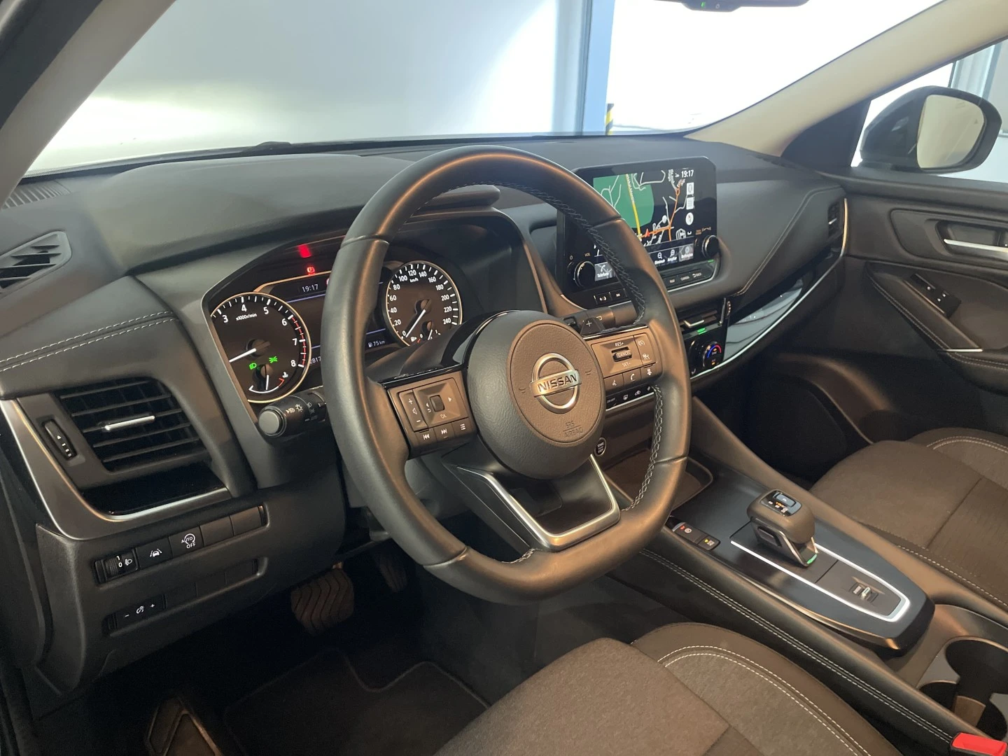 Nissan Qashqai 1.3 DIG-T N-Connecta LED Xtronic